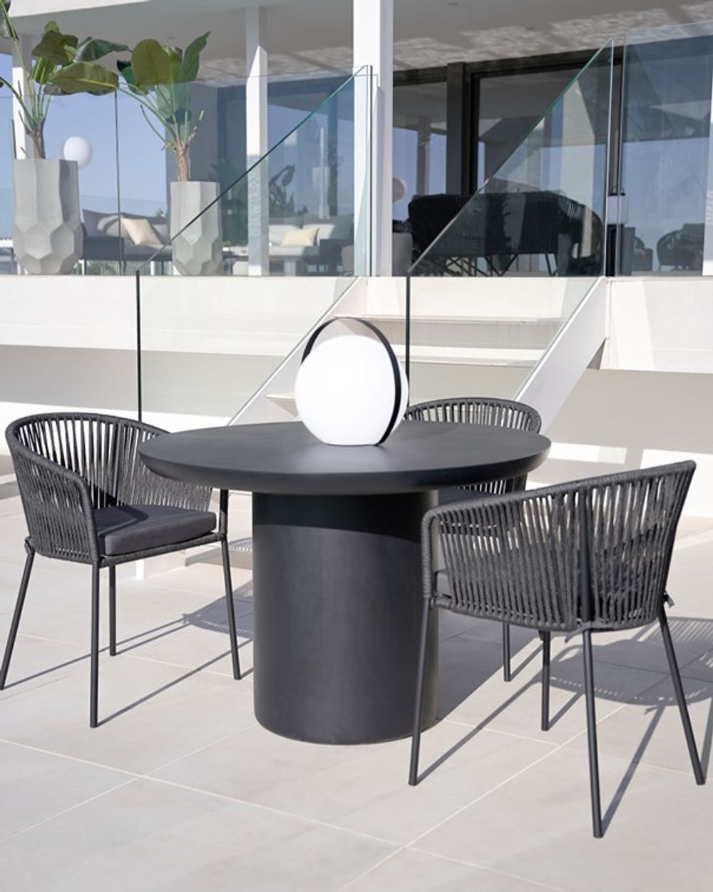 Bijzettafel Ibiza met zandstenen tafelblad