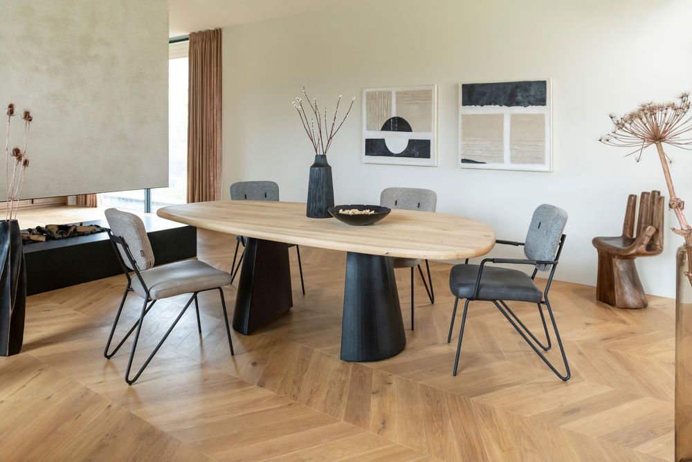 Eetkamertafel ARAWOOD - Massief eiken/Zwart XOO 46415NAT