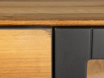 Vitrinekast FINLAND - Balkeneik fineer HAV-2-000005