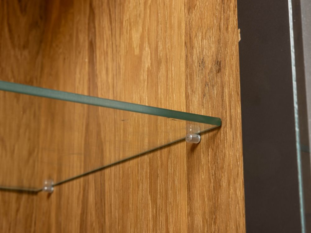 Vitrinekast FINLAND - Balkeneik fineer HAV-2-000005