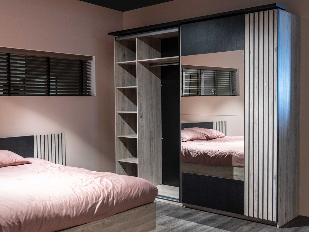 Schuifdeurkast LIMA - Lichtgrijs eiken MBR LI SK25-MOLG