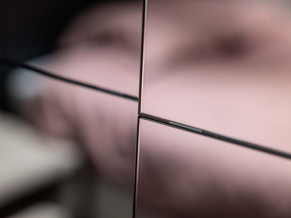 Schuifdeurkast LIMA - Lichtgrijs eiken MBR LI SK25-MOLG