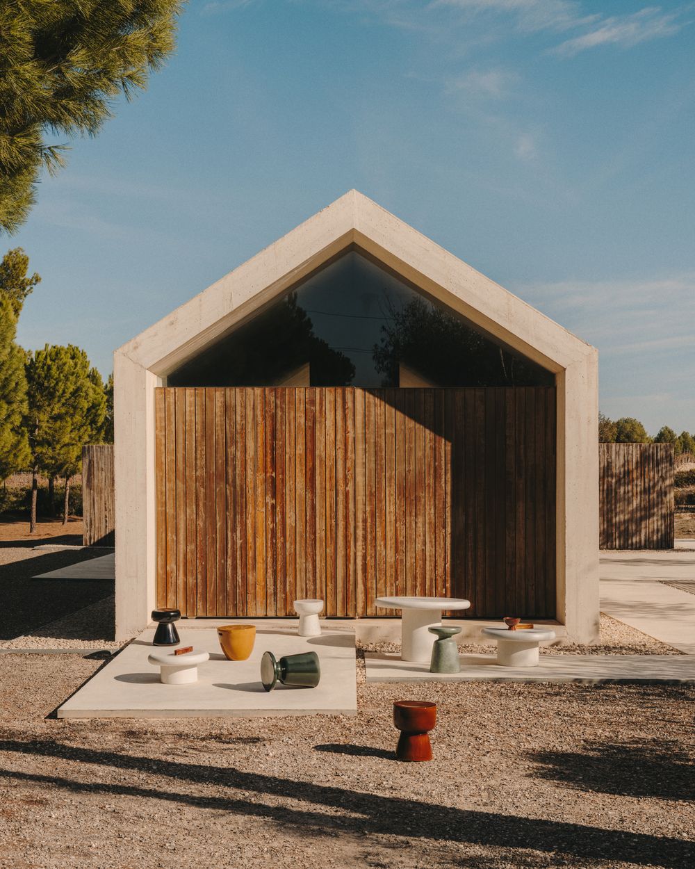 Ronde tuintafel ADDAIA - Wit cement KAV J0100089PR05