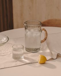 Ronde tuintafel ALCAUFAR - Massief teak/Grijs ceme KAV J0100111PR05