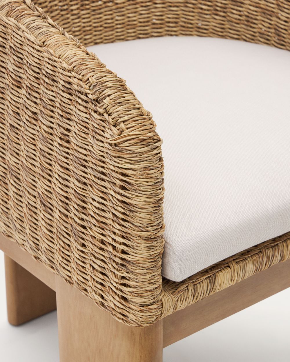Tuinstoel XORIGUER - Synthetisch rotan/Eucalyptush KAV J0600091FF12