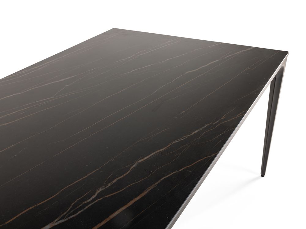 Eetkamertafel Yari - Zwart MED-29-000009