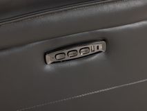 Elektrische relaxfauteuil MATERA - Zwart leder HTL-152-000057-517E