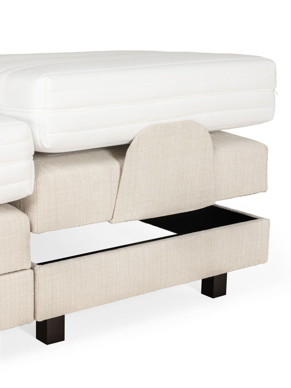 Elektrische boxspring firm BE CHILL, beige met stoffen bekleding.