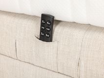 Elektrische boxspring medium BE CHILL - Beige C-RVR BCH BXE180-M