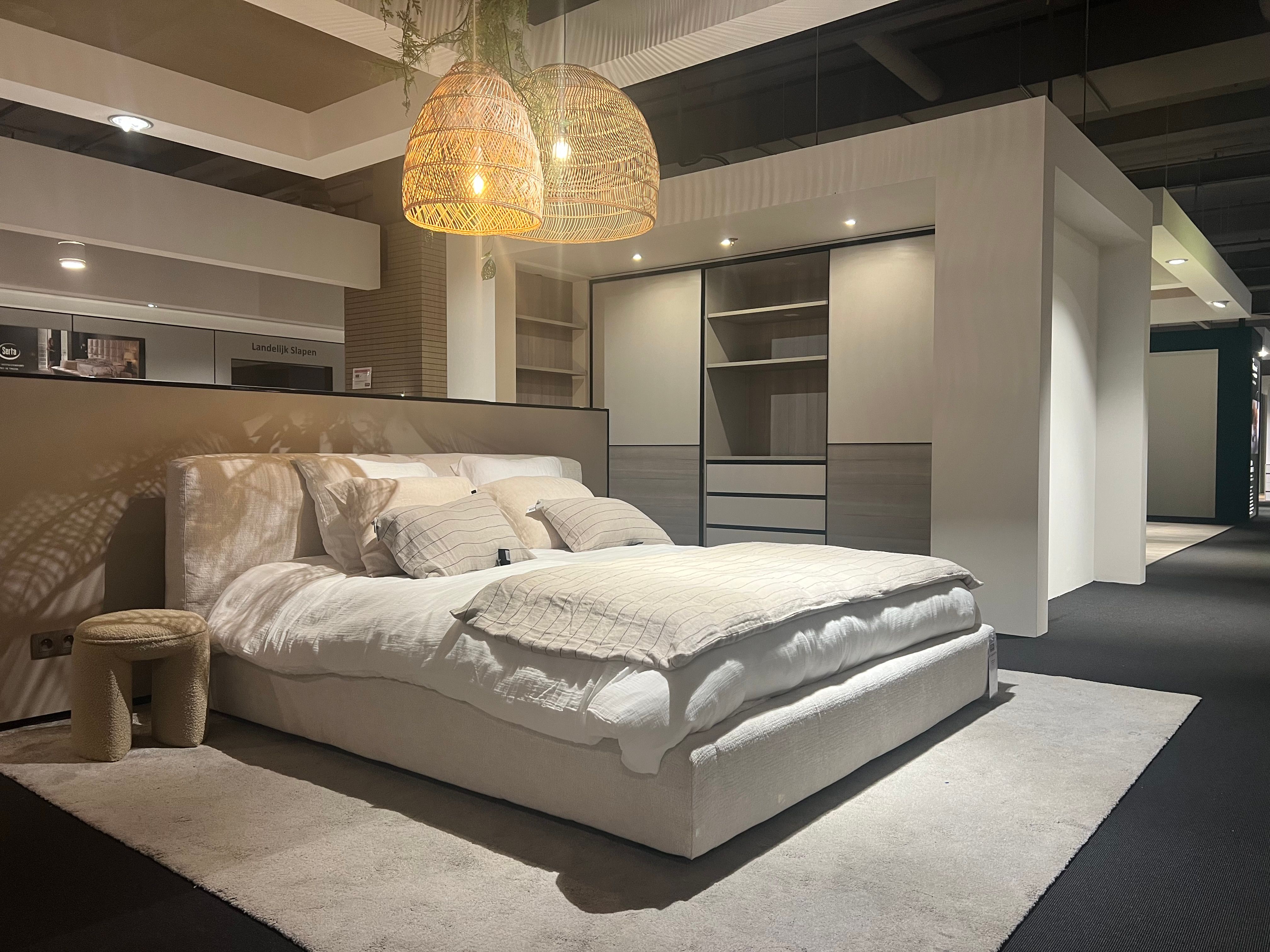 Bedkader SHABBY 180 x 200 cm - Wit