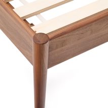 Bed 160x200 cm ELAN - Notenhout KAV N0100014MM41