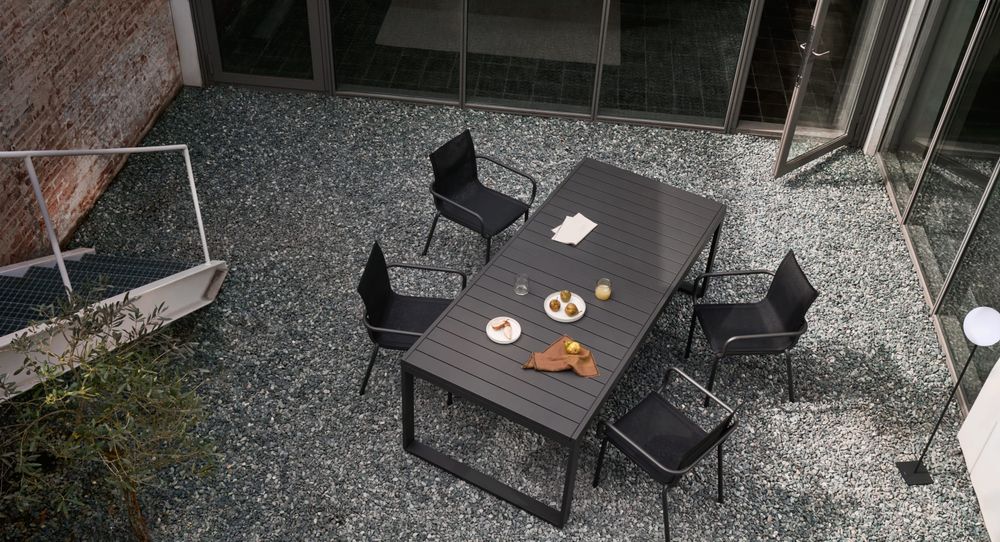 Uitschuifbare tuintafel GALDANA - Donkergrijs KAV J0100070NN02