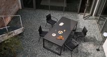 Uitschuifbare tuintafel GALDANA - Donkergrijs KAV J0100070NN02