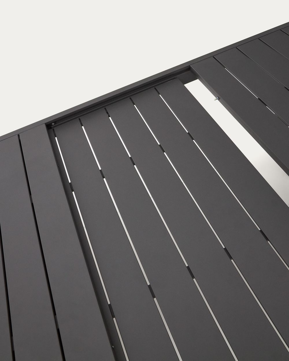 Uitschuifbare tuintafel GALDANA - Donkergrijs KAV J0100070NN02