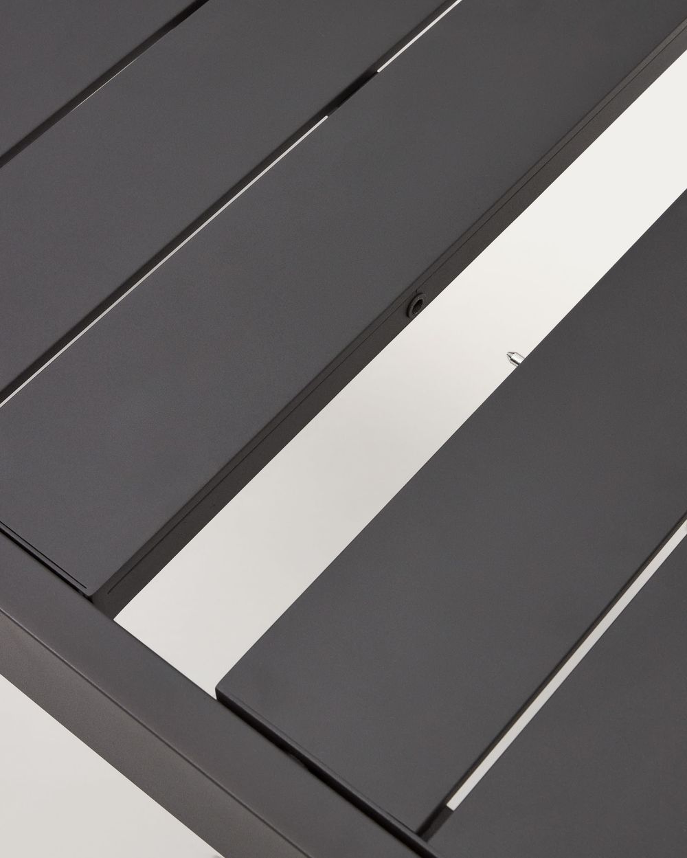 Uitschuifbare tuintafel GALDANA - Donkergrijs KAV J0100070NN02