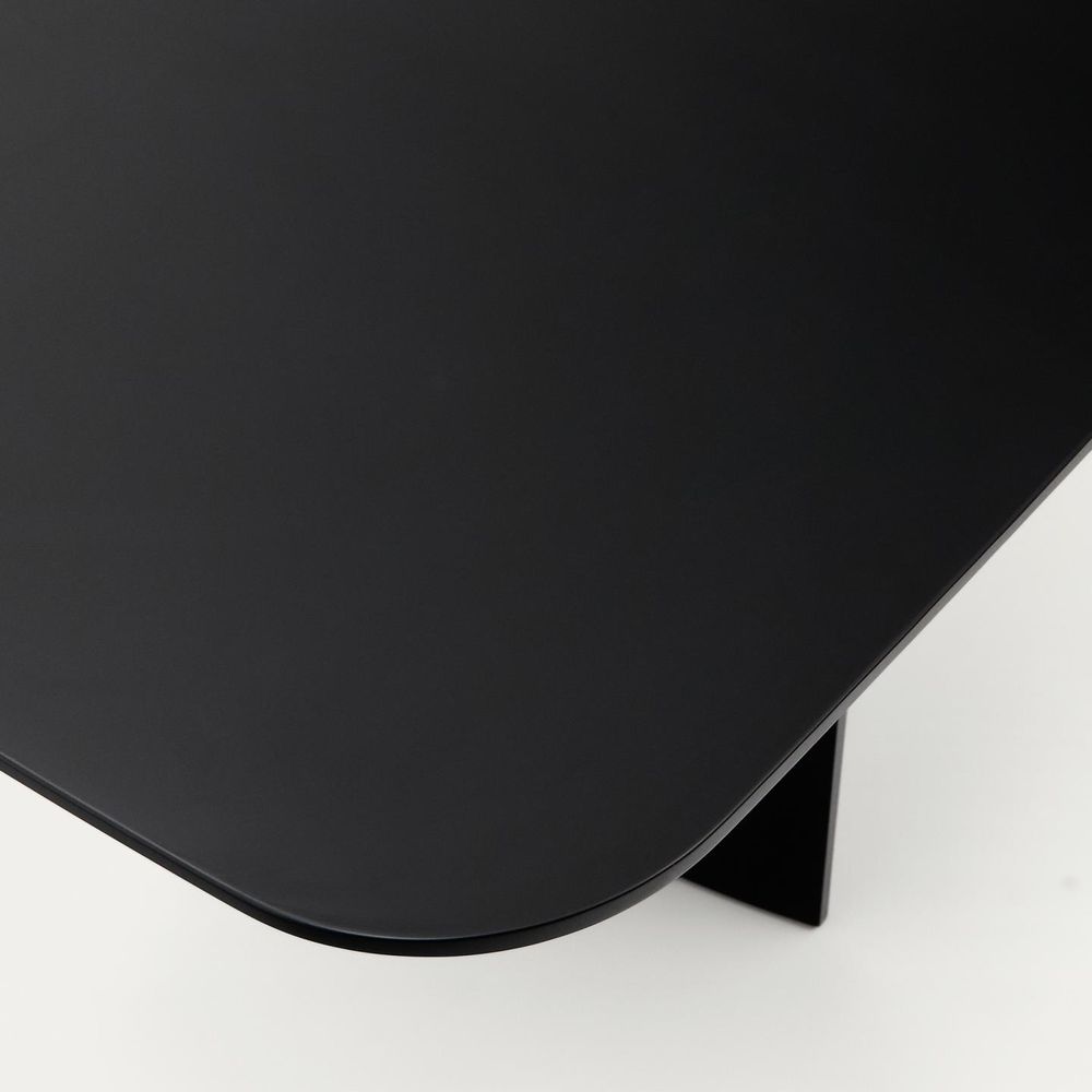 Eetkamertafel LITTO - Zwart gelakt KAV T0100065LL01