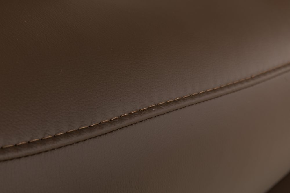 Relaxfauteuil Medium 2E-motor en opstahulp - Leder C-HKL-14-RLX1