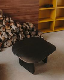 Bijzettafel PIRITA - Massief eik zwart KAV T00033MO01