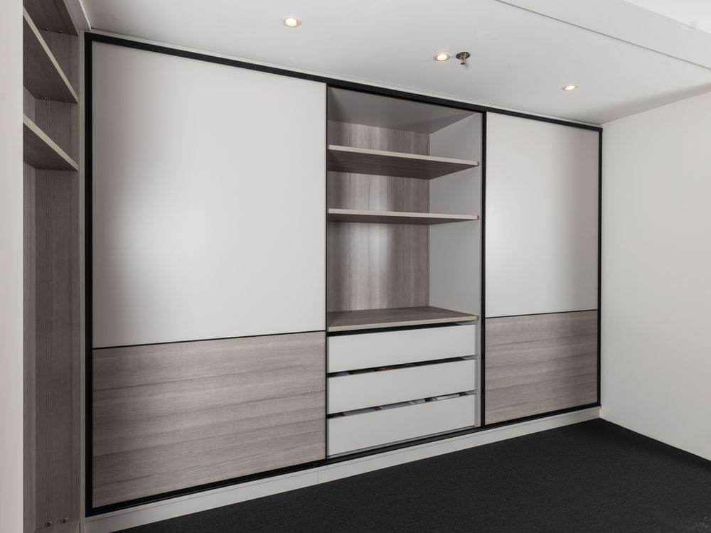 Schuifdeurkast - Pastelgrijs NEV-001-003