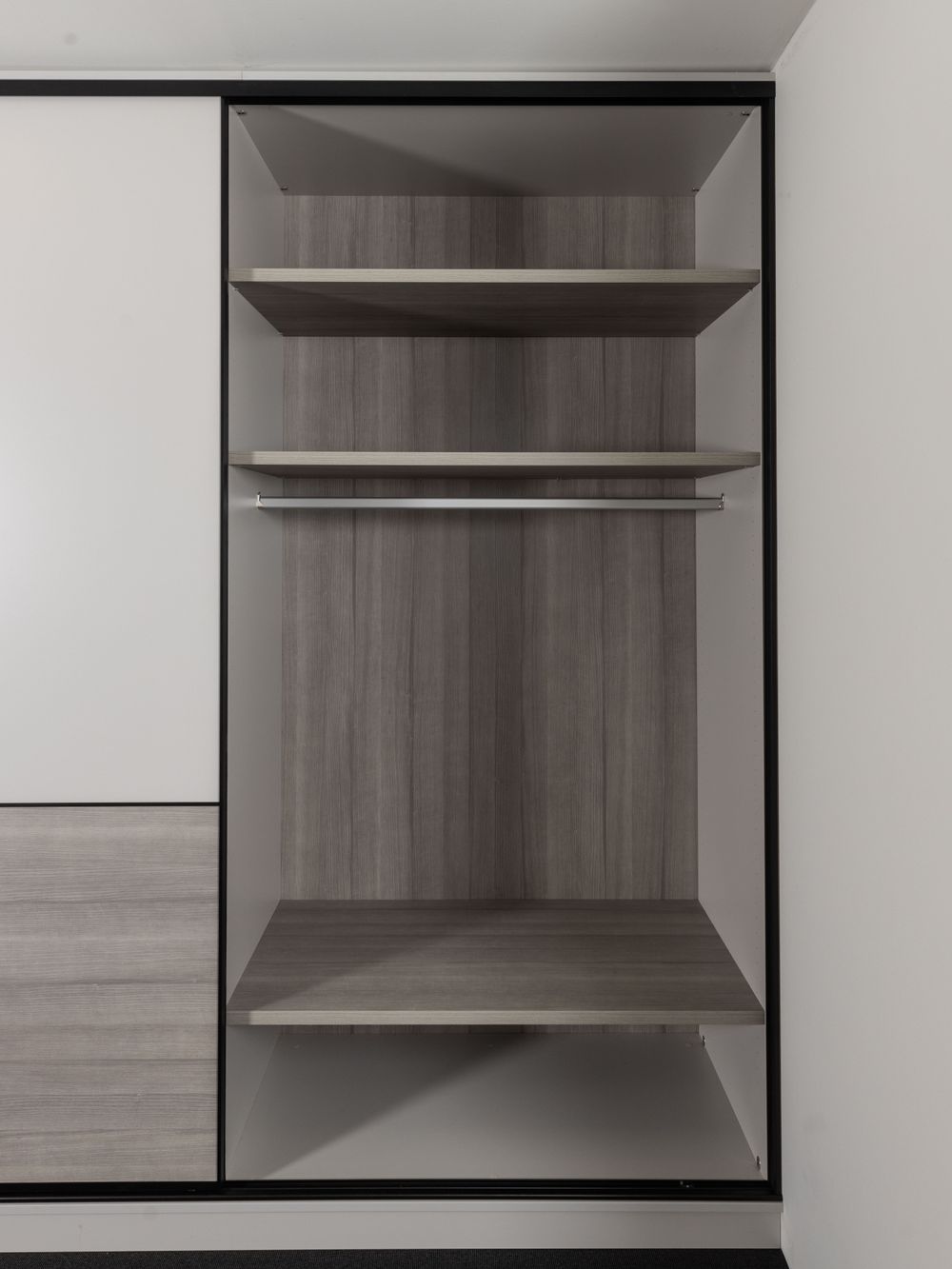 Schuifdeurkast - Pastelgrijs NEV-001-003