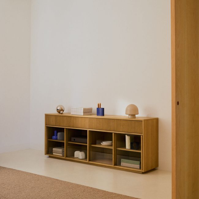 Dressoir HELVINE - Eikenfineer/Glas