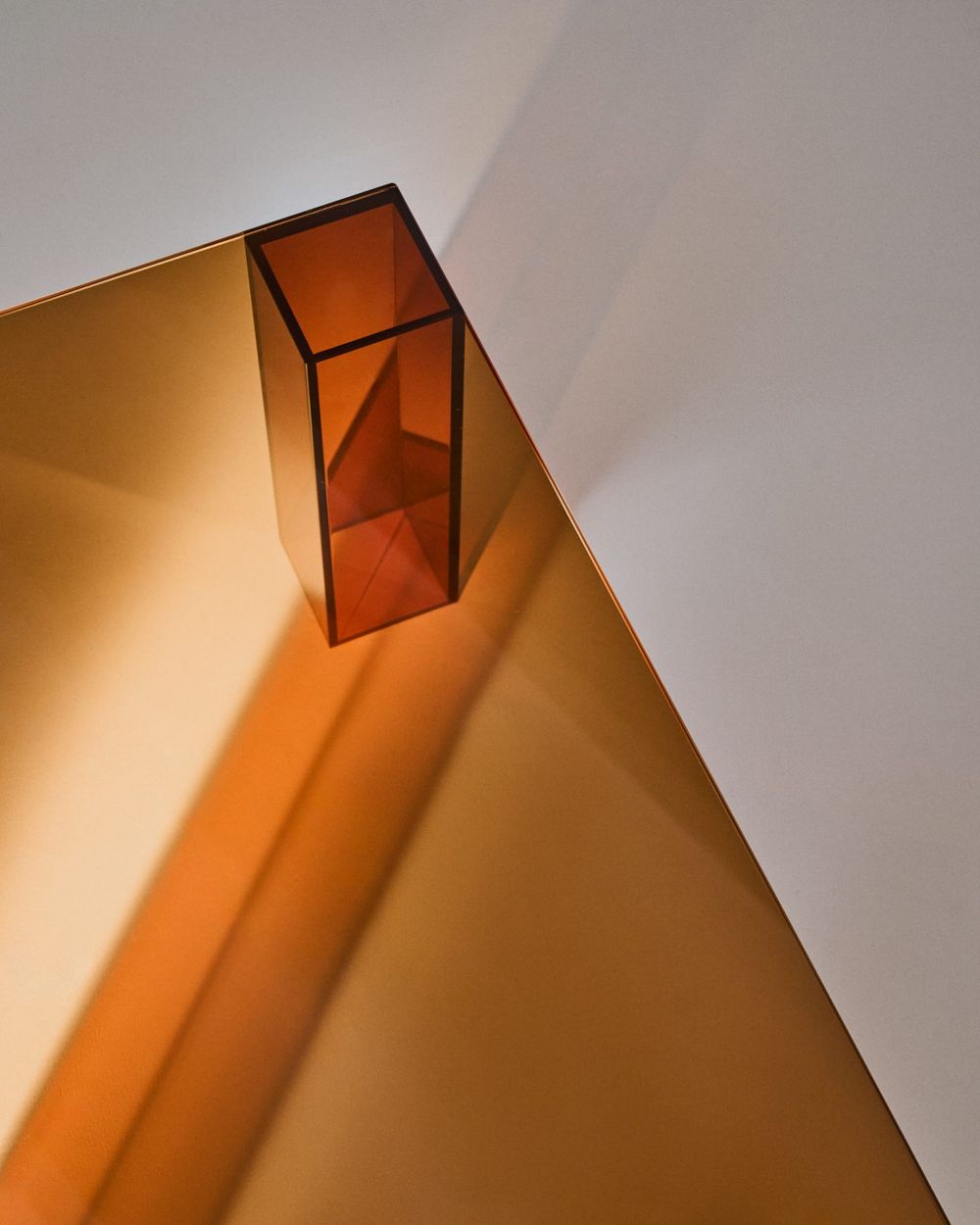 Salontafel ADULARIA - Donkergrijs glas KAV T0600054CC10