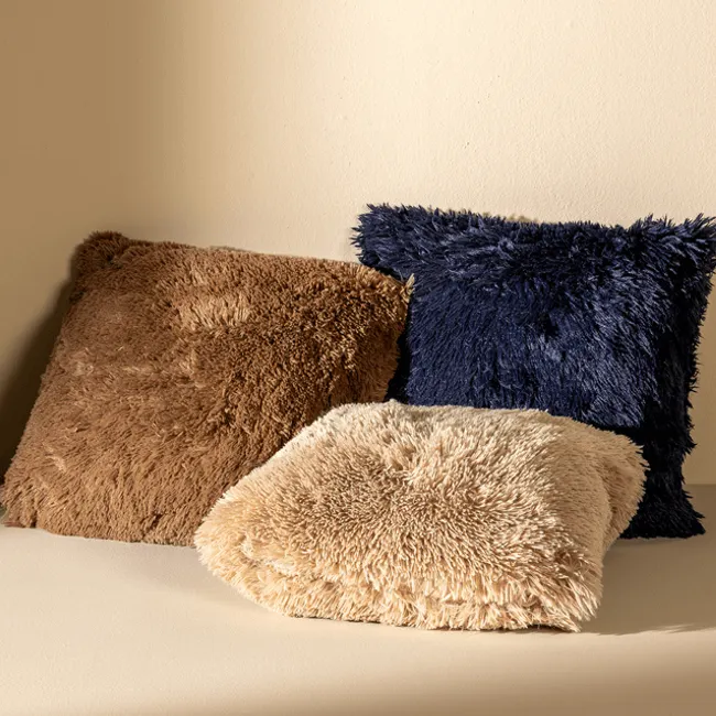 Sierkussen FLUFFY 45x45 - Merlot