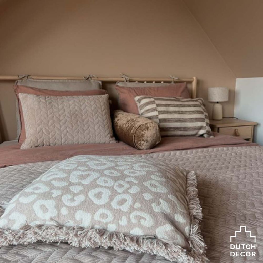 Sierkussen ANDREAS 40x60 - Wit/Bruin RGN DDL0222102434