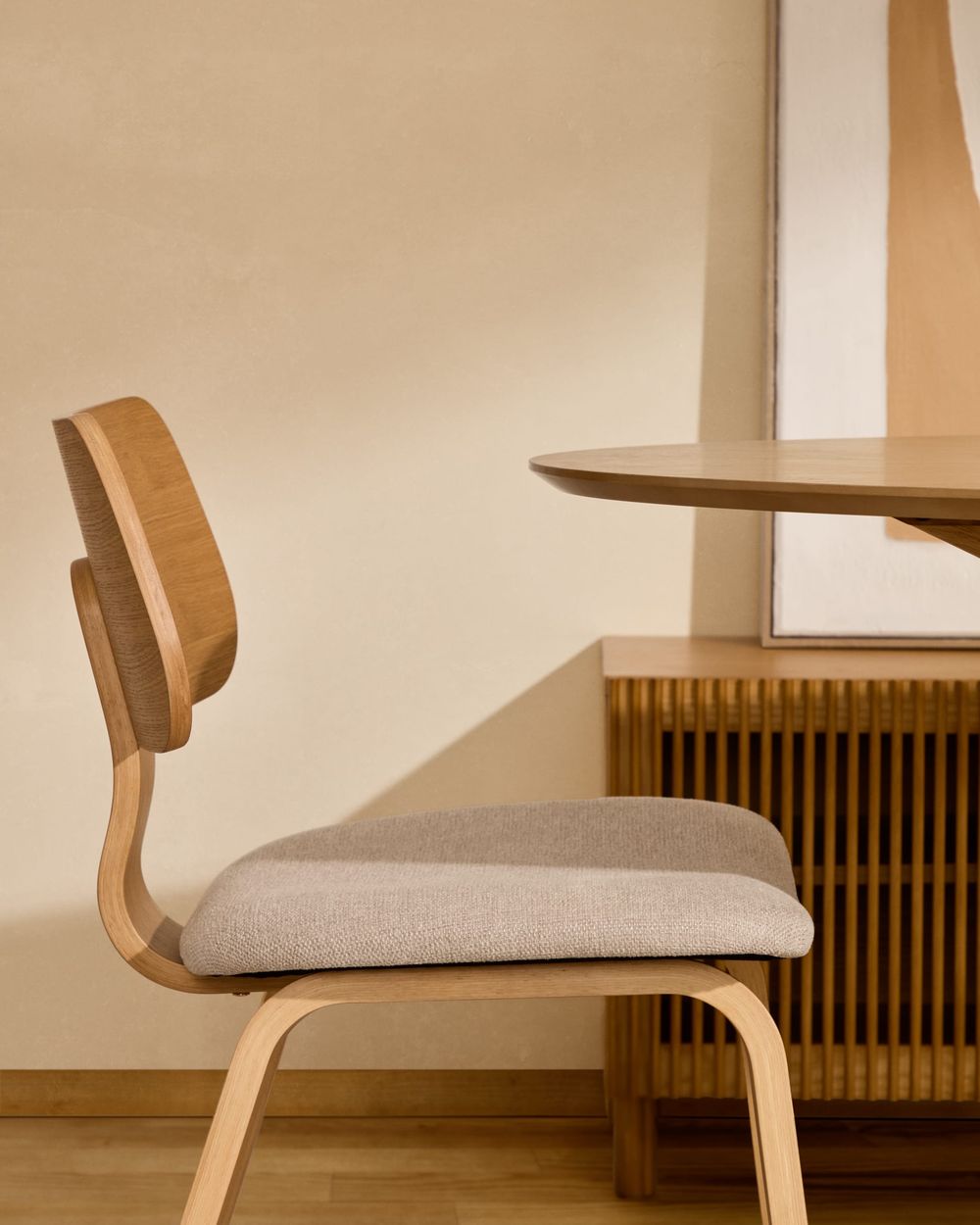 Eetkamerstoel GENA - Eikenfineer/Beige chenillesto KAV C00001BF12