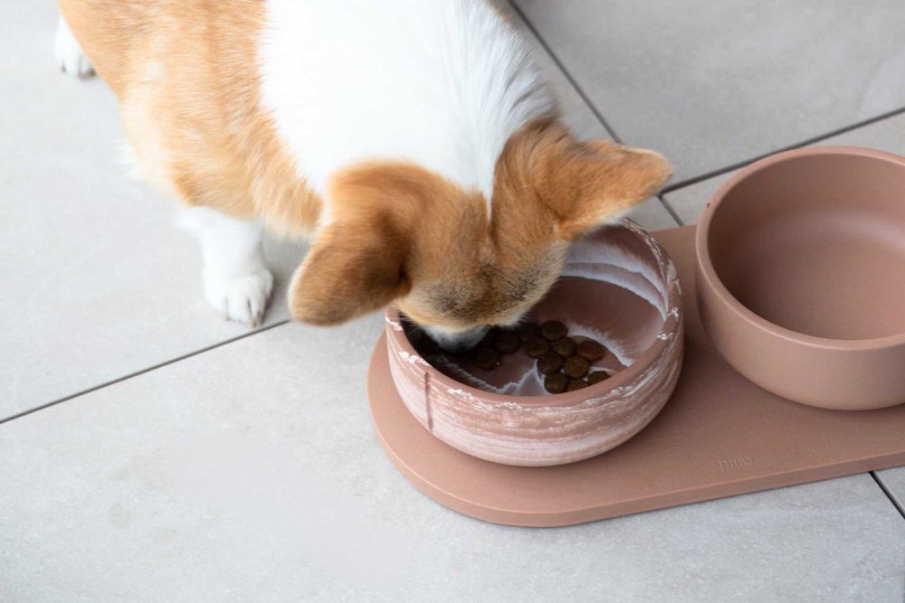 Klassieke voerbak hond LARGE - Dolphin Grey / Marm PIN CF0042