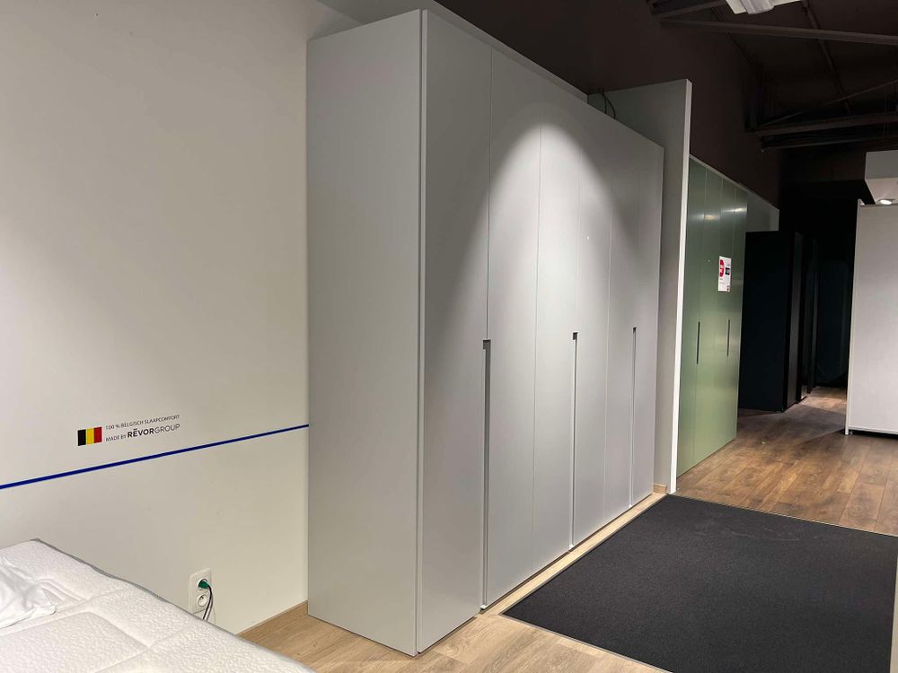 Draaideurkast UNIKA - Lichtgrijs NVM AL9905244