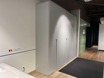 Draaideurkast UNIKA - Lichtgrijs NVM AL9905244