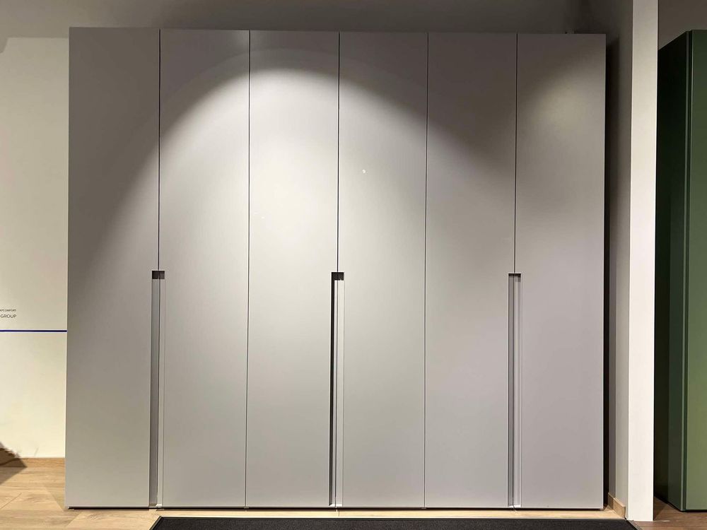 Draaideurkast UNIKA - Lichtgrijs NVM AL9905244