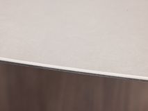 Eetkamertafel DOLMEN - Beige keramiek/Notelaar MOB-93-000016-K205-N12