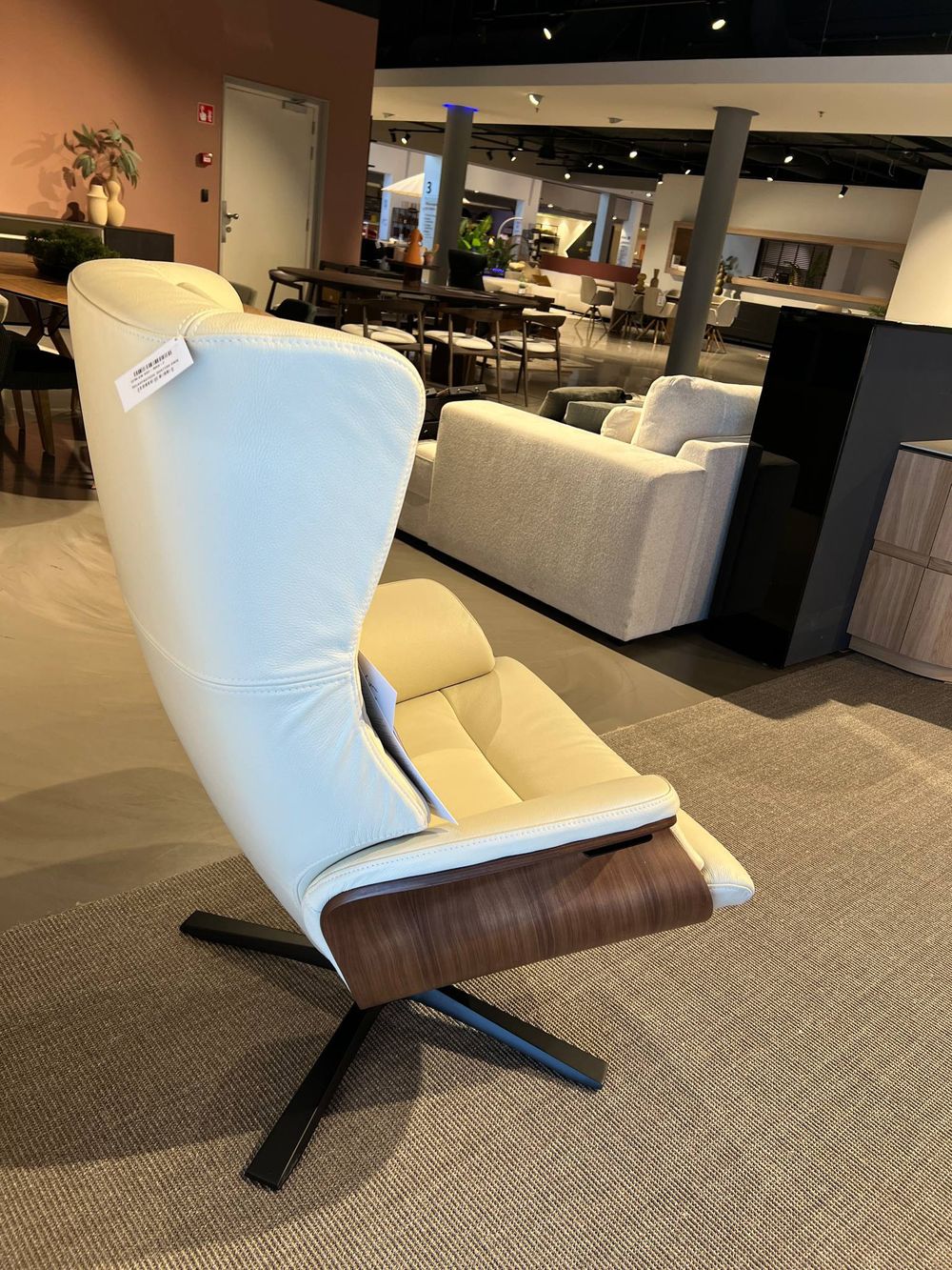 Relaxfauteuil AFTERWORK - Wit leder / Walnoot CFM AW RXF-WAB-FW-2