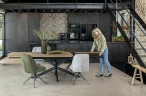 Uitschuifbare eetkamertafel PAVALON - Barnwood HEH 46784BRN