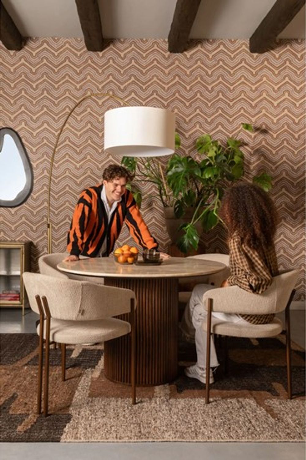 Eetkamertafel ARDA - Walnoot / Travertijn ZVR 1000101