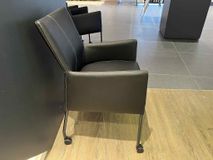 Set van 6 armstoelen met parketwieltjes GLENN - Zw C-NVN-7-SET1